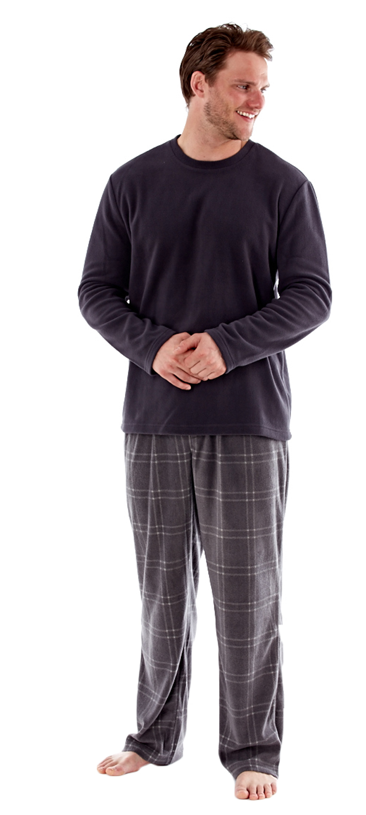 Men's Fleece Pajamas Men's Pajamas, Sleepwear & Loungewear. Your nighttime routine just got a whole lot more comfortable. With pajamas and robes that fit and feel like a dream, you’ll sleep better than you ever have before.